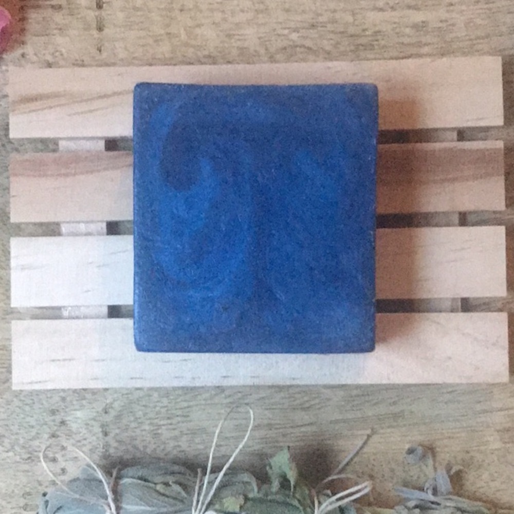 BLUEBERRY PIE Vegan Glycerin Bar Soap / Mountain Mom Soap Co/ 4.5 oz / Blue - Picture 2 of 5